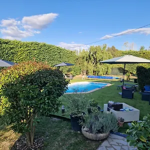Bed & Breakfast L'étape Provencale